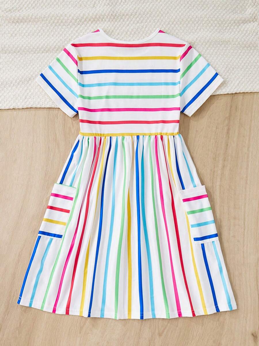Tween girls casual colorblock short sleeve dress featuring a round neck, high waist flared hem, and button-front details.