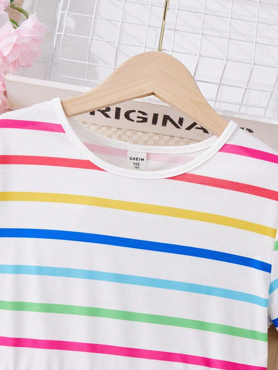 Tween girls casual colorblock short sleeve dress featuring a round neck, high waist flared hem, and button-front details.