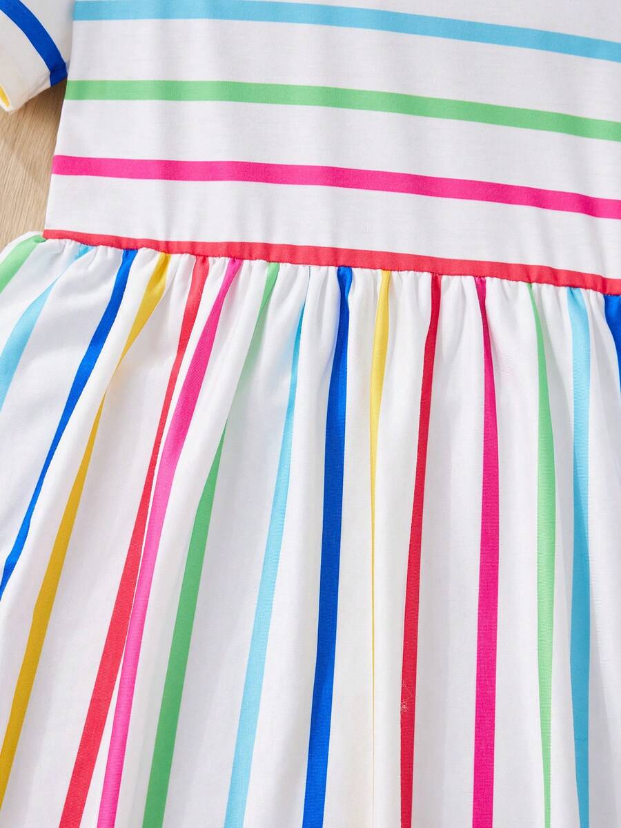 Tween girls casual colorblock short sleeve dress featuring a round neck, high waist flared hem, and button-front details.