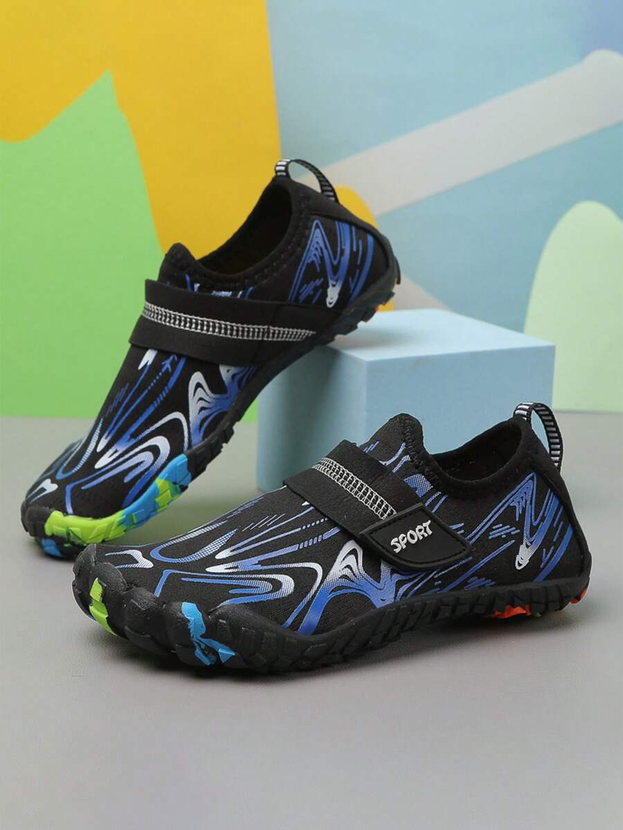 Children's water shoes featuring a breathable mesh upper, hook and loop closure, luminous details, and a non-slip outsole for boys and girls.