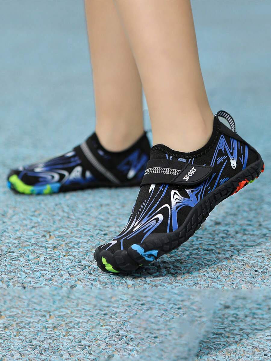 Children's water shoes featuring a breathable mesh upper, hook and loop closure, luminous details, and a non-slip outsole for boys and girls.