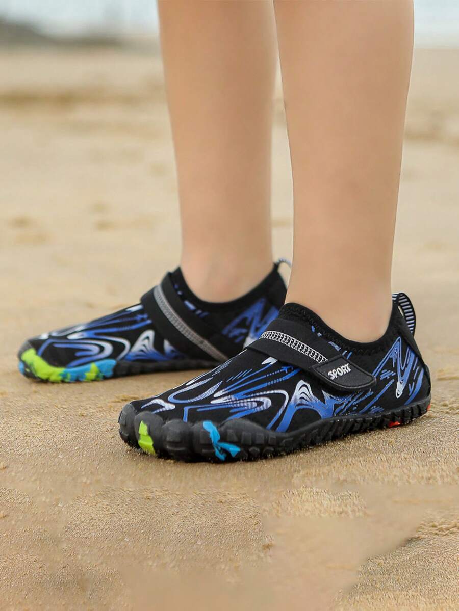 Children's water shoes featuring a breathable mesh upper, hook and loop closure, luminous details, and a non-slip outsole for boys and girls.