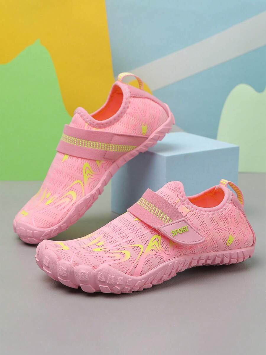 Children's water shoes featuring a breathable mesh upper, hook and loop closure, luminous details, and a non-slip outsole for boys and girls.