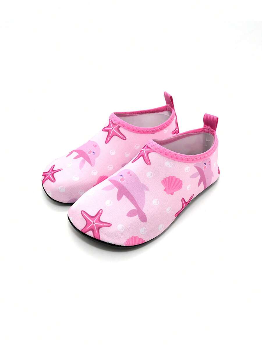 Boys breathable slip-on aqua water shoes featuring contrast binding and non-slip TPR soles for beach and outdoor activities.