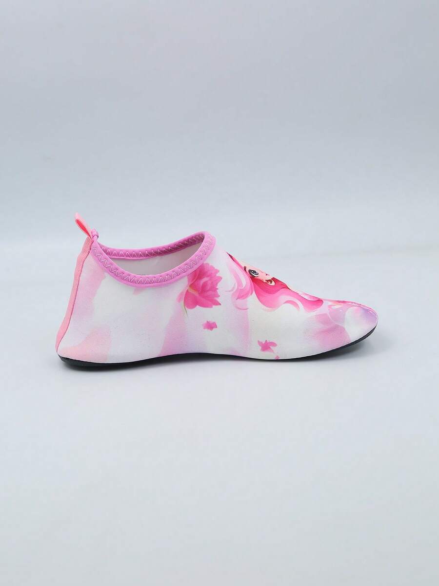 Pink kids quick-dry slip-on water shoes with breathable upper and non-slip TPR outsole.