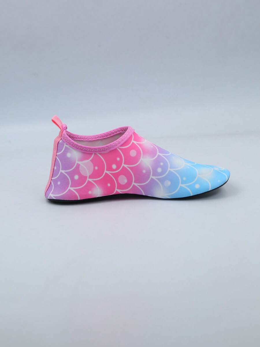 Pink kids quick-dry slip-on water shoes with breathable upper and non-slip TPR outsole.