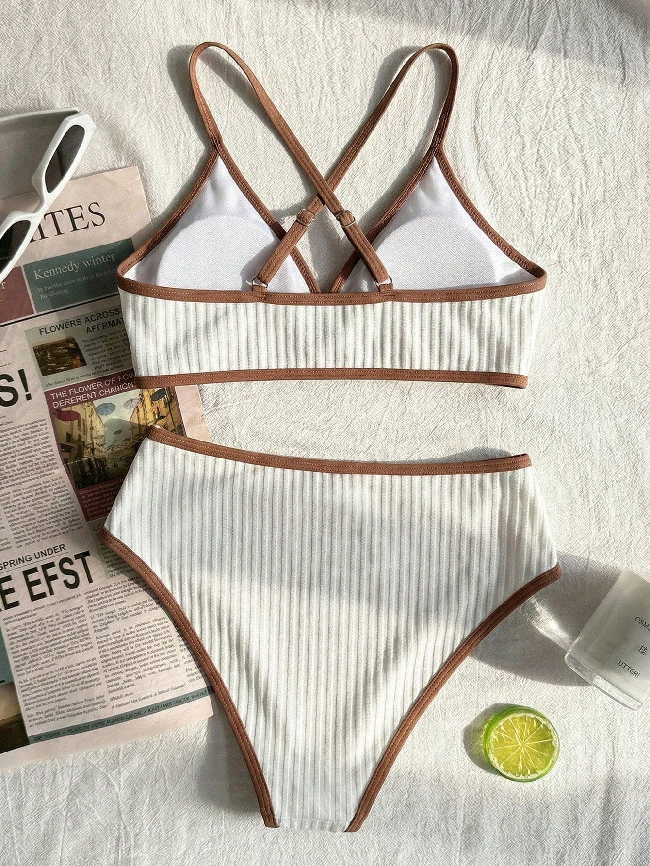 Tween girls green colorblock two-piece bikini set with spaghetti straps, sleeveless wireless top, and lined mid-waist bottoms for beach vacation wear