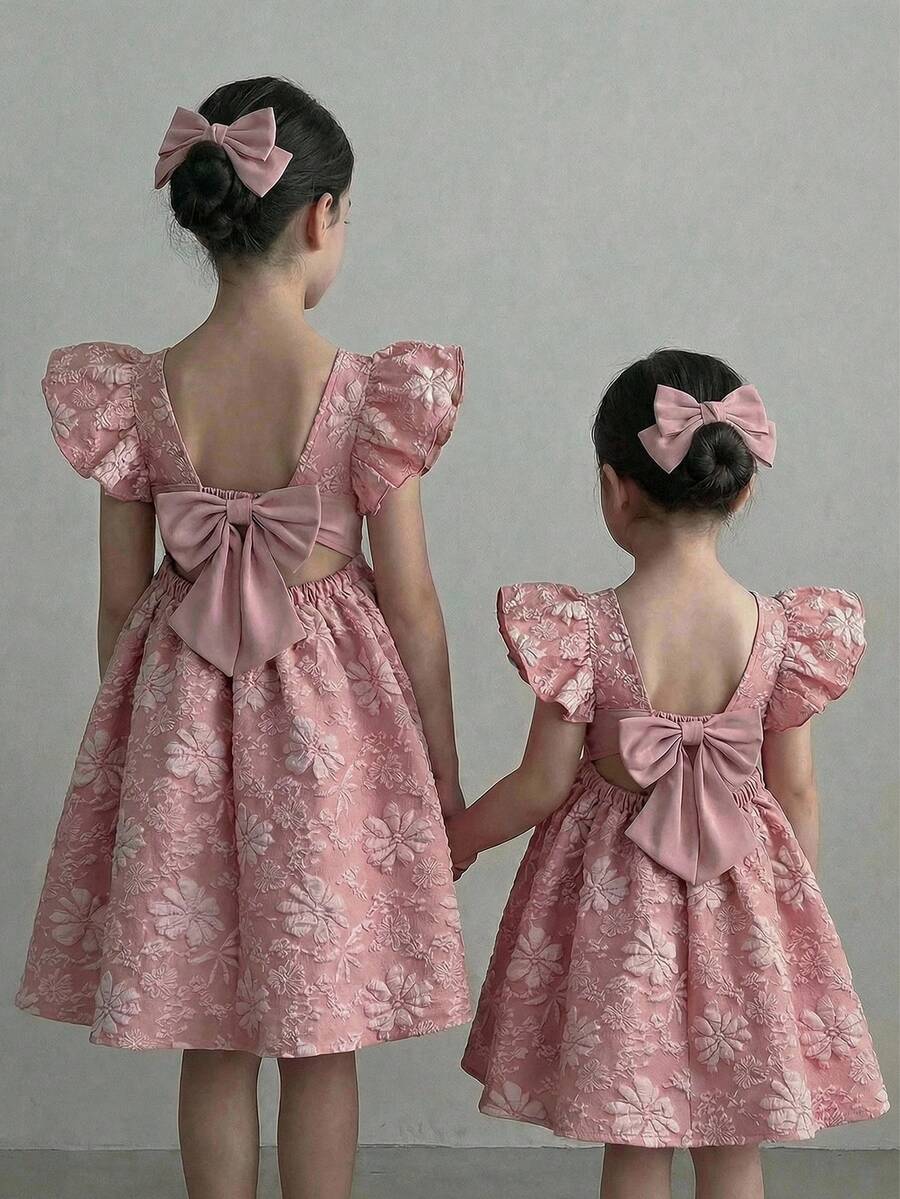 Tween girl pink floral A-line dress featuring square neck, flounce short sleeves, high waist, and flared ruffle hem.