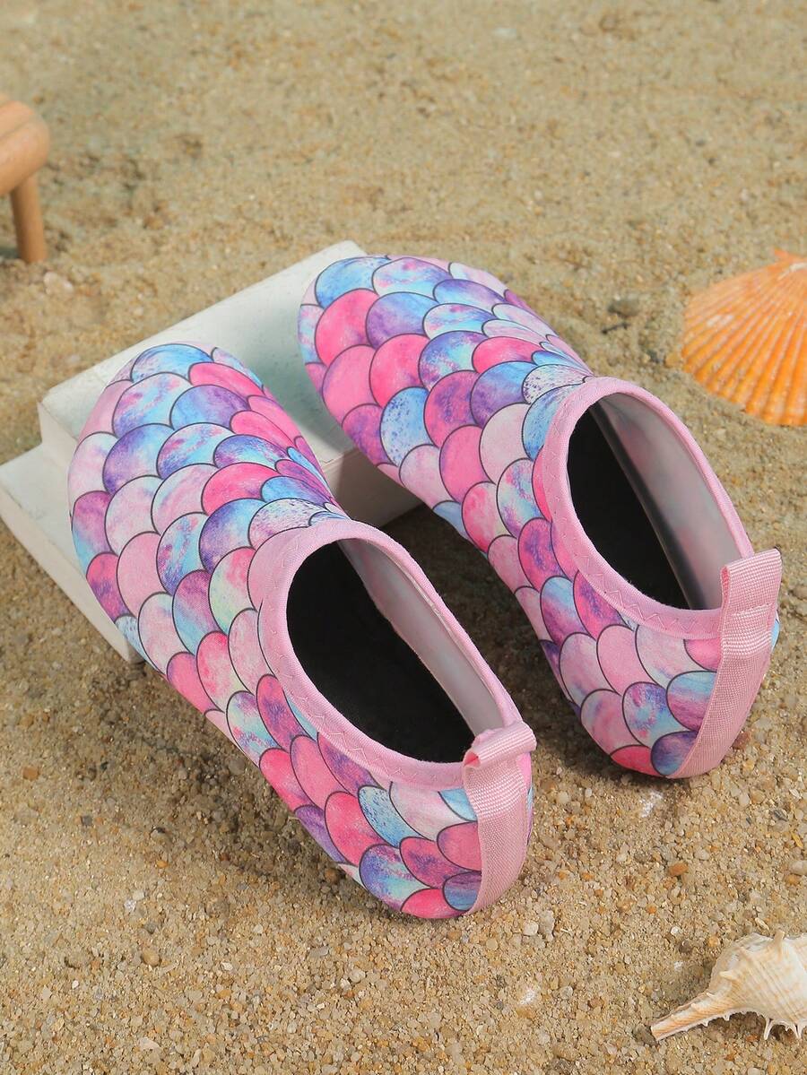 Pink kids quick-dry slip-on water shoes with breathable upper and non-slip TPR outsole.
