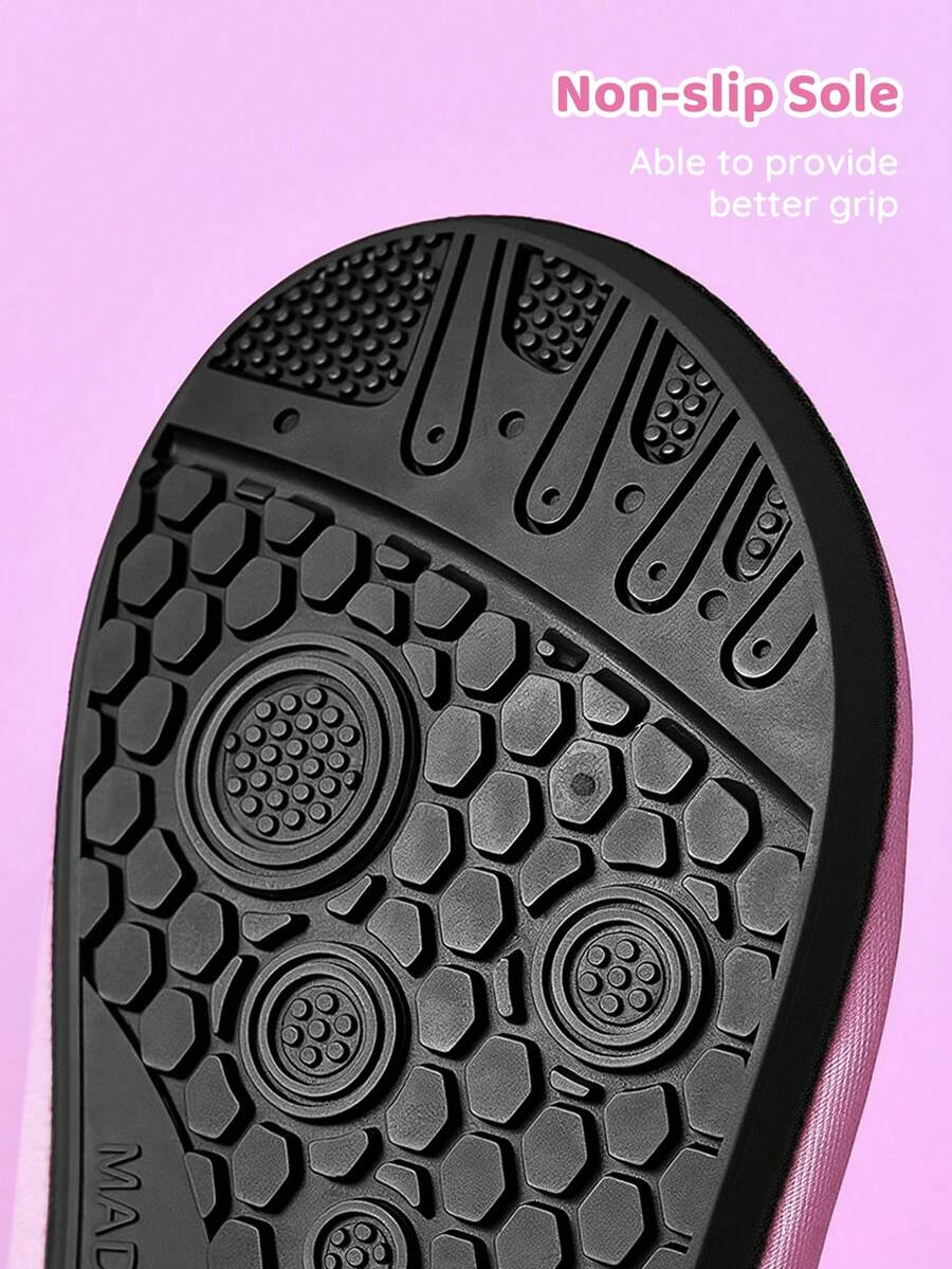 Girls cartoon pattern non-slip water shoes with slip-on closure and durable TPR outsole for beach and outdoor sports.