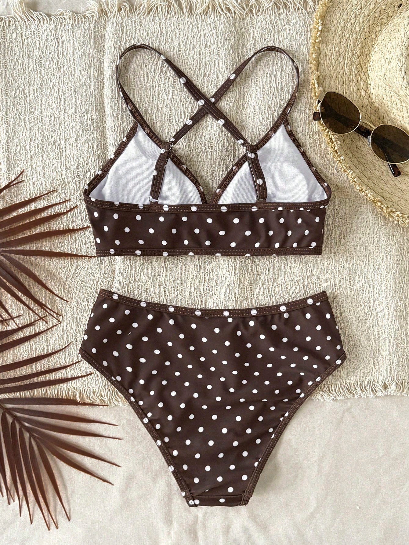 Tween girls green colorblock two-piece bikini set with spaghetti straps, sleeveless wireless top, and lined mid-waist bottoms for beach vacation wear