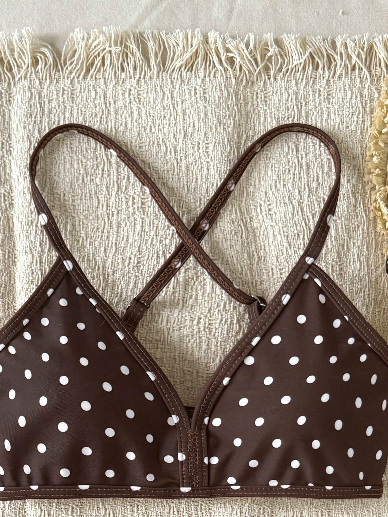 Tween girls green colorblock two-piece bikini set with spaghetti straps, sleeveless wireless top, and lined mid-waist bottoms for beach vacation wear