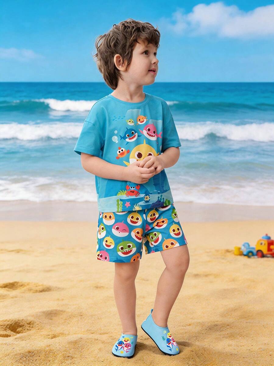 Girls cartoon pattern non-slip water shoes with slip-on closure and durable TPR outsole for beach and outdoor sports.