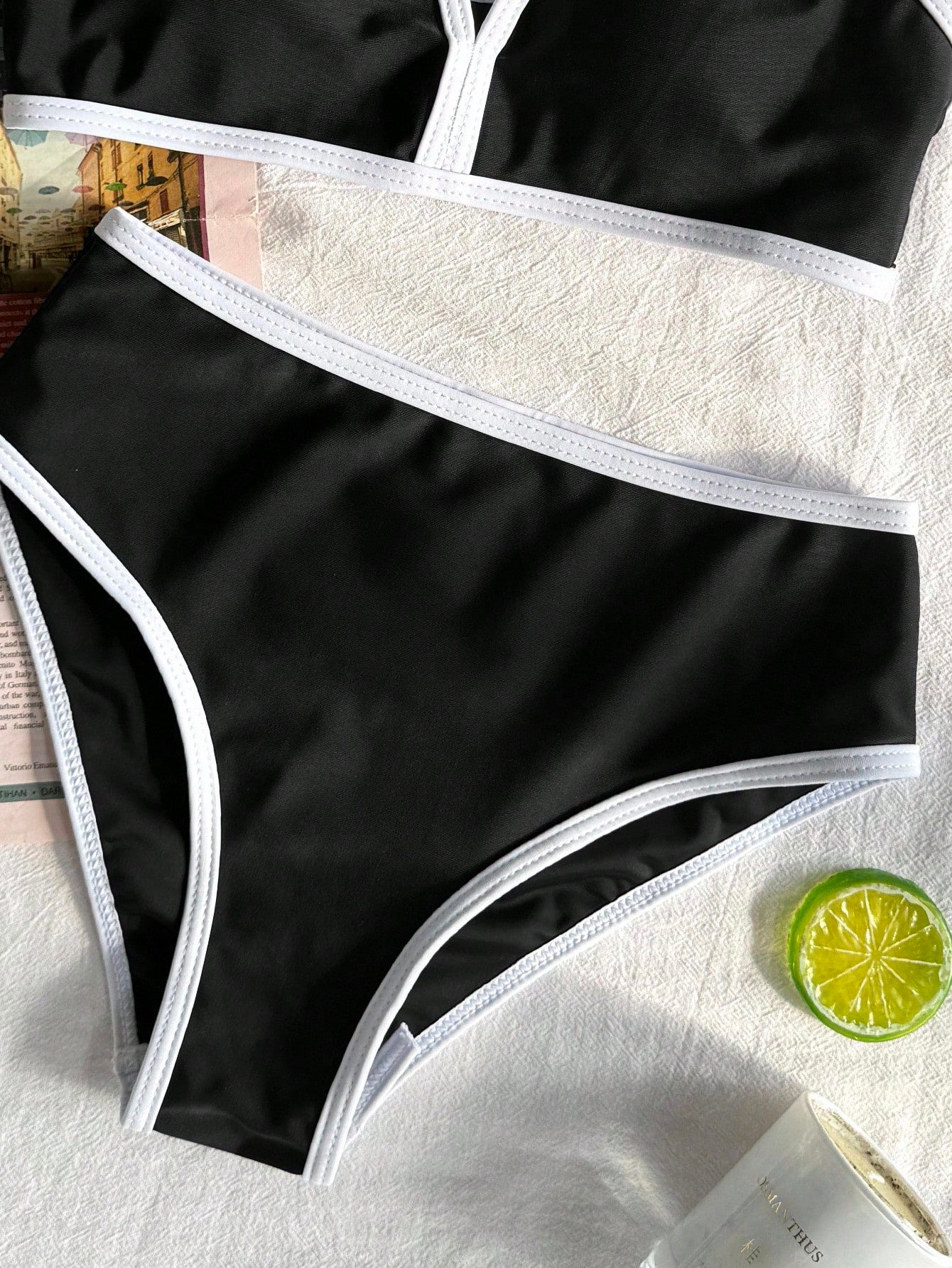 Tween girls green colorblock two-piece bikini set with spaghetti straps, sleeveless wireless top, and lined mid-waist bottoms for beach vacation wear