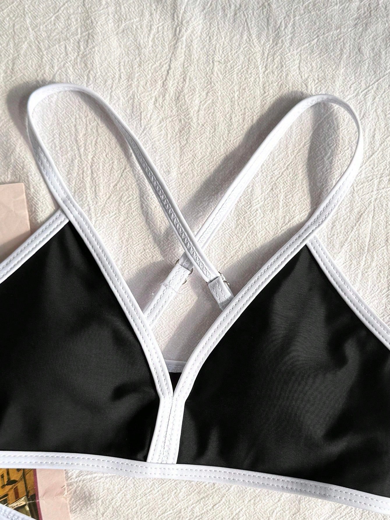 Tween girls green colorblock two-piece bikini set with spaghetti straps, sleeveless wireless top, and lined mid-waist bottoms for beach vacation wear