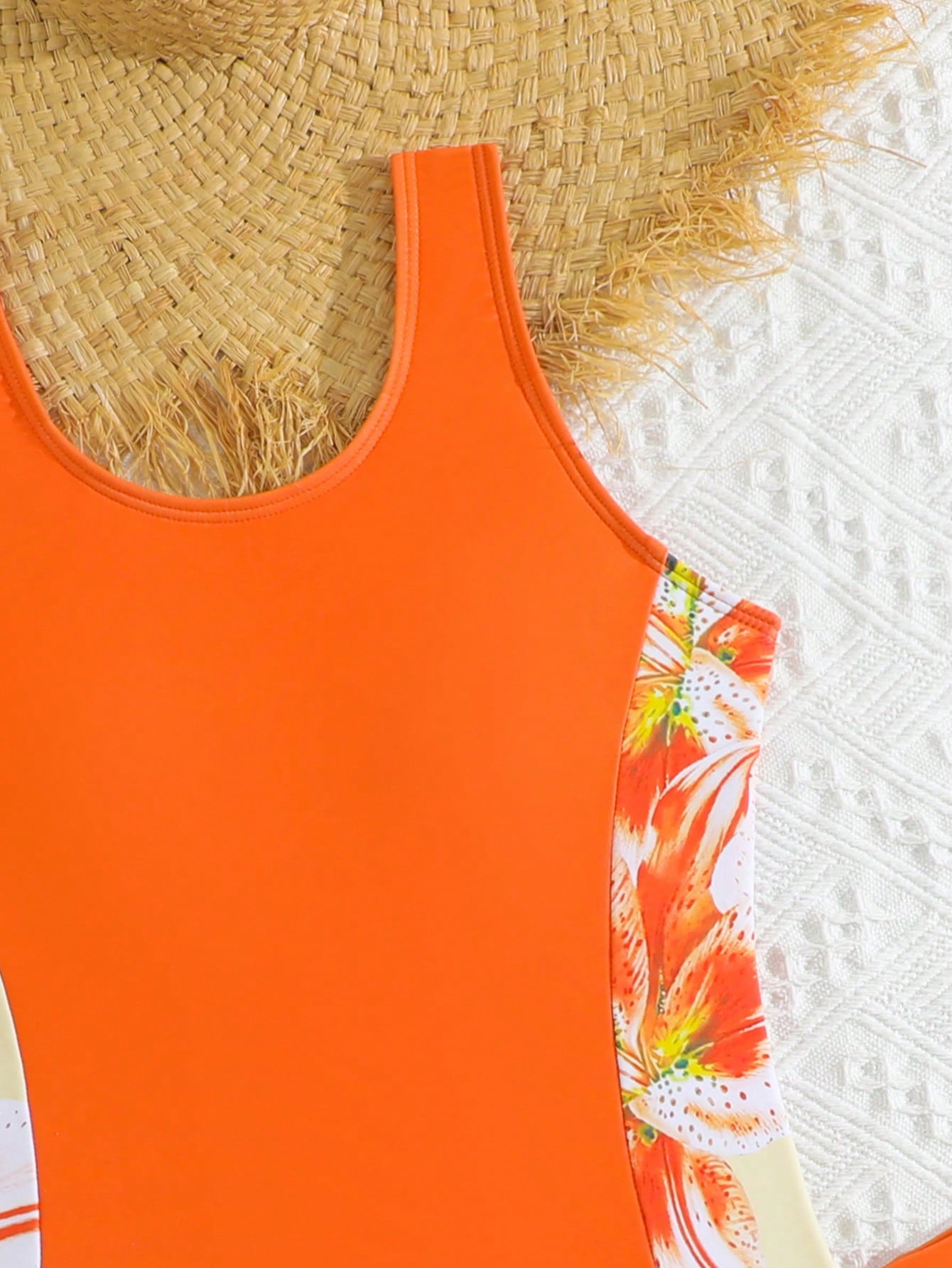 Tween Girls Cute Casual Lily Print One-Piece Swimsuit With Shorts, Suitable For Swimming, Summer Vacation, Beach, Pool