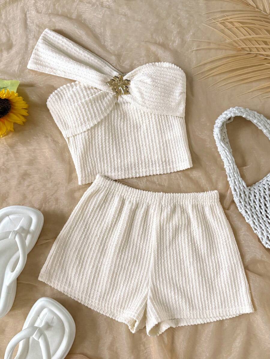Tween girls apricot knitted texture halter top and elastic waistband shorts set.