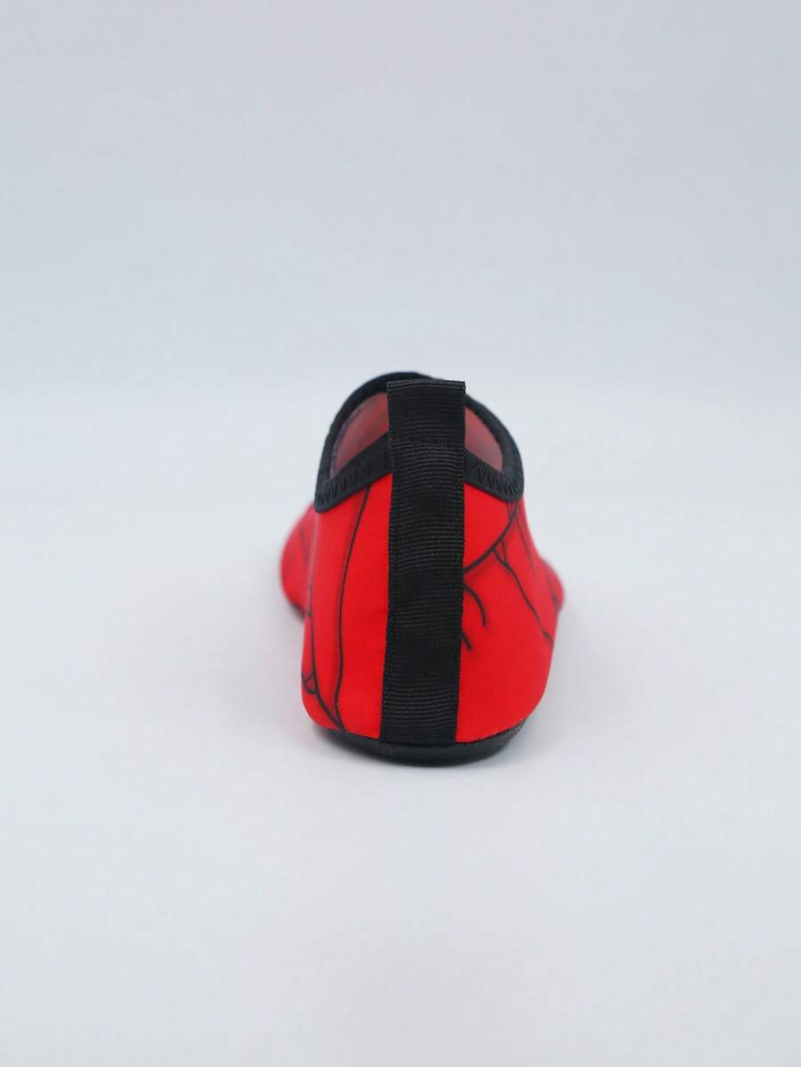Pink kids quick-dry slip-on water shoes with breathable upper and non-slip TPR outsole.