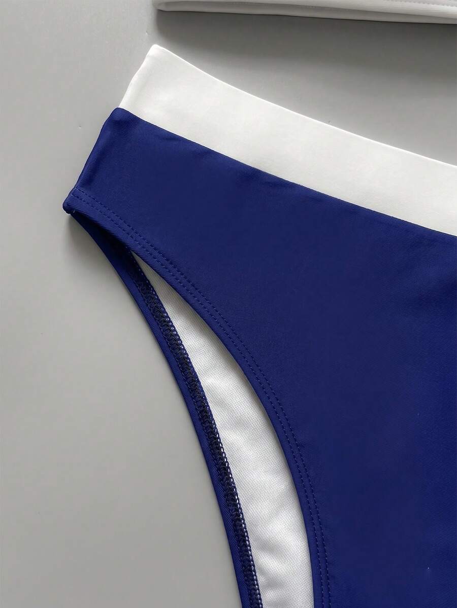 Women's bandeau bikini swimwear set featuring detachable shoulder straps, removable padding, wireless cups, and low-waist bottoms.