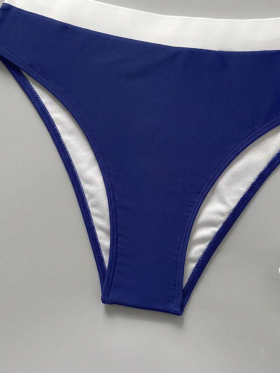 Women's bandeau bikini swimwear set featuring detachable shoulder straps, removable padding, wireless cups, and low-waist bottoms.