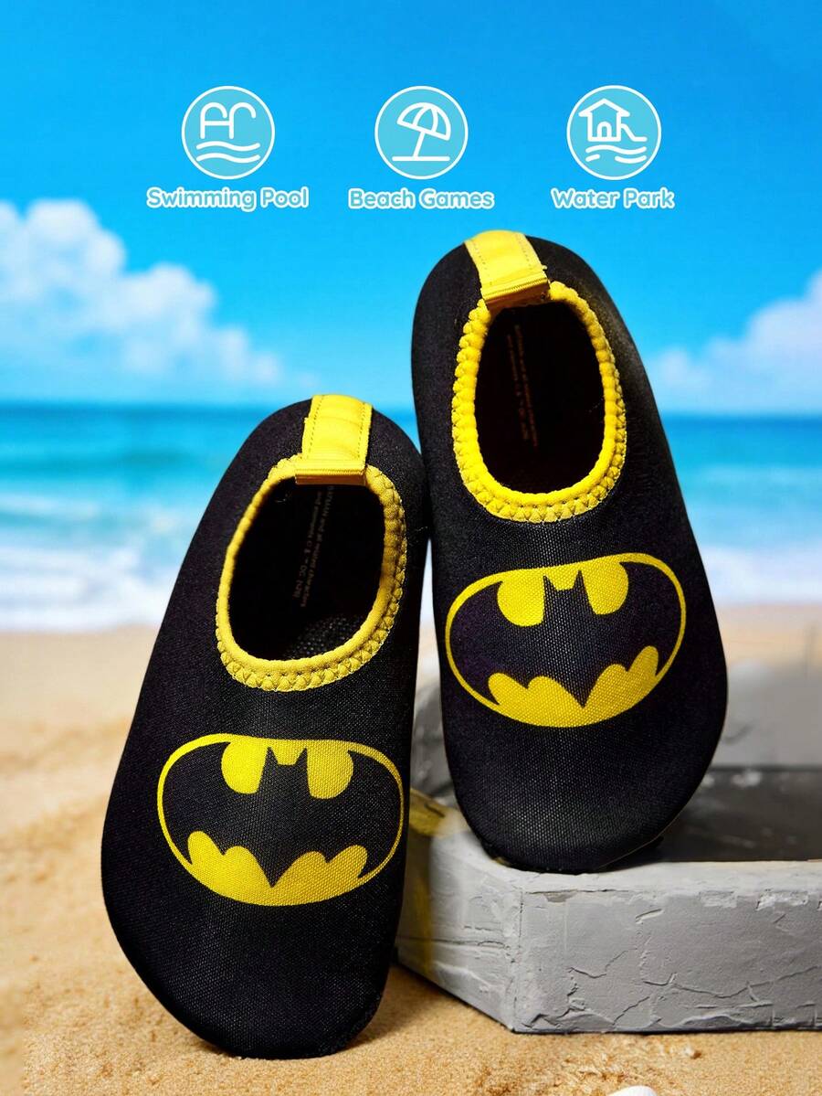 Girls cartoon pattern non-slip water shoes with slip-on closure and durable TPR outsole for beach and outdoor sports.