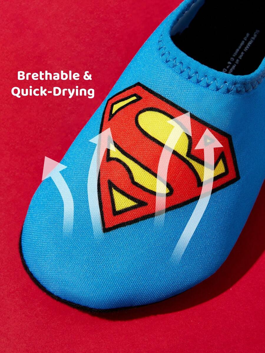 Girls cartoon pattern non-slip water shoes with slip-on closure and durable TPR outsole for beach and outdoor sports.