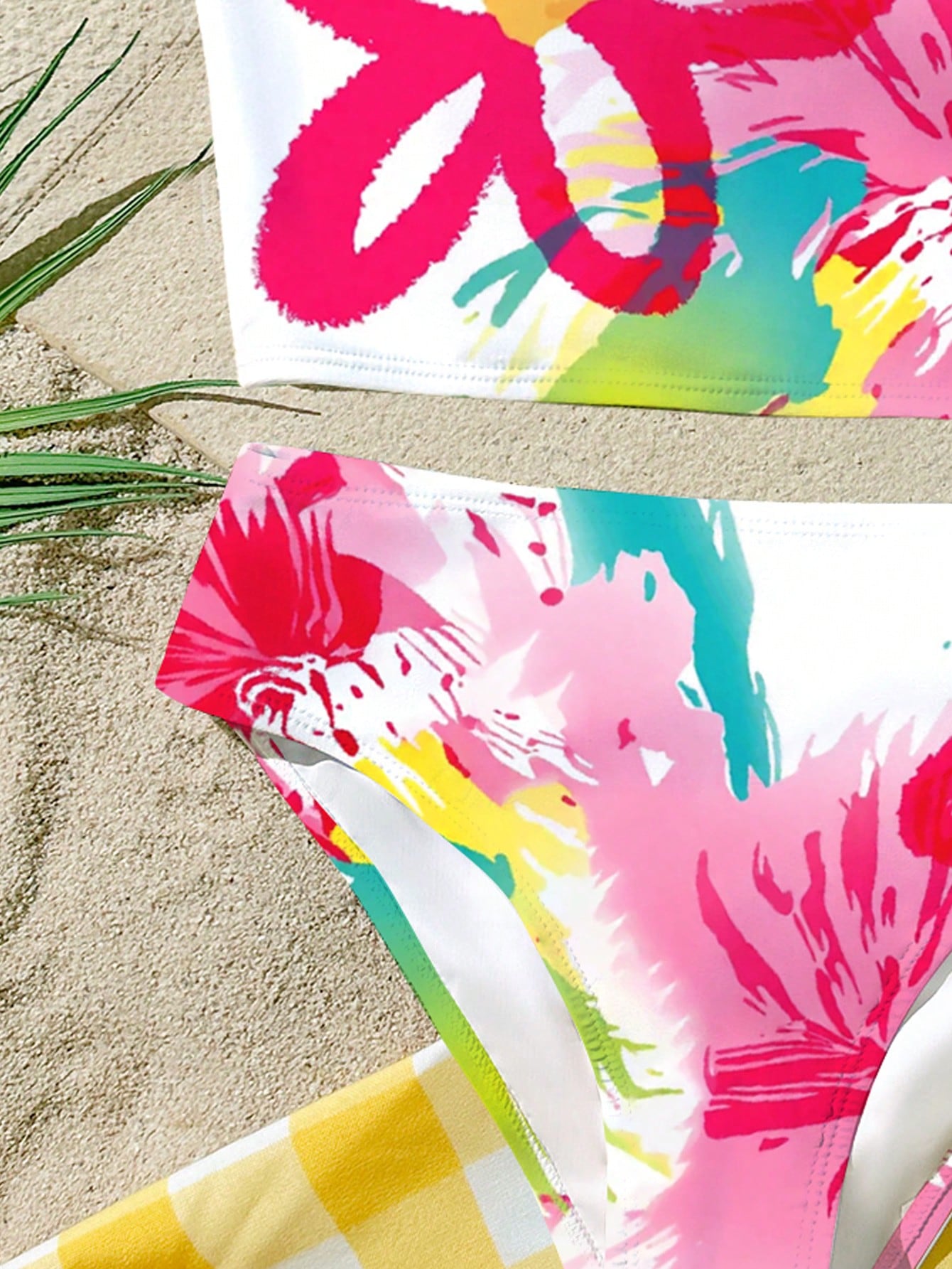 Tween Girls' Casual Colorful Y2K Dopamine Floral, Beach Vacation Style, Graphic Print Camisole And Triangle Bikini Swimwear Set, Suitable For Summer