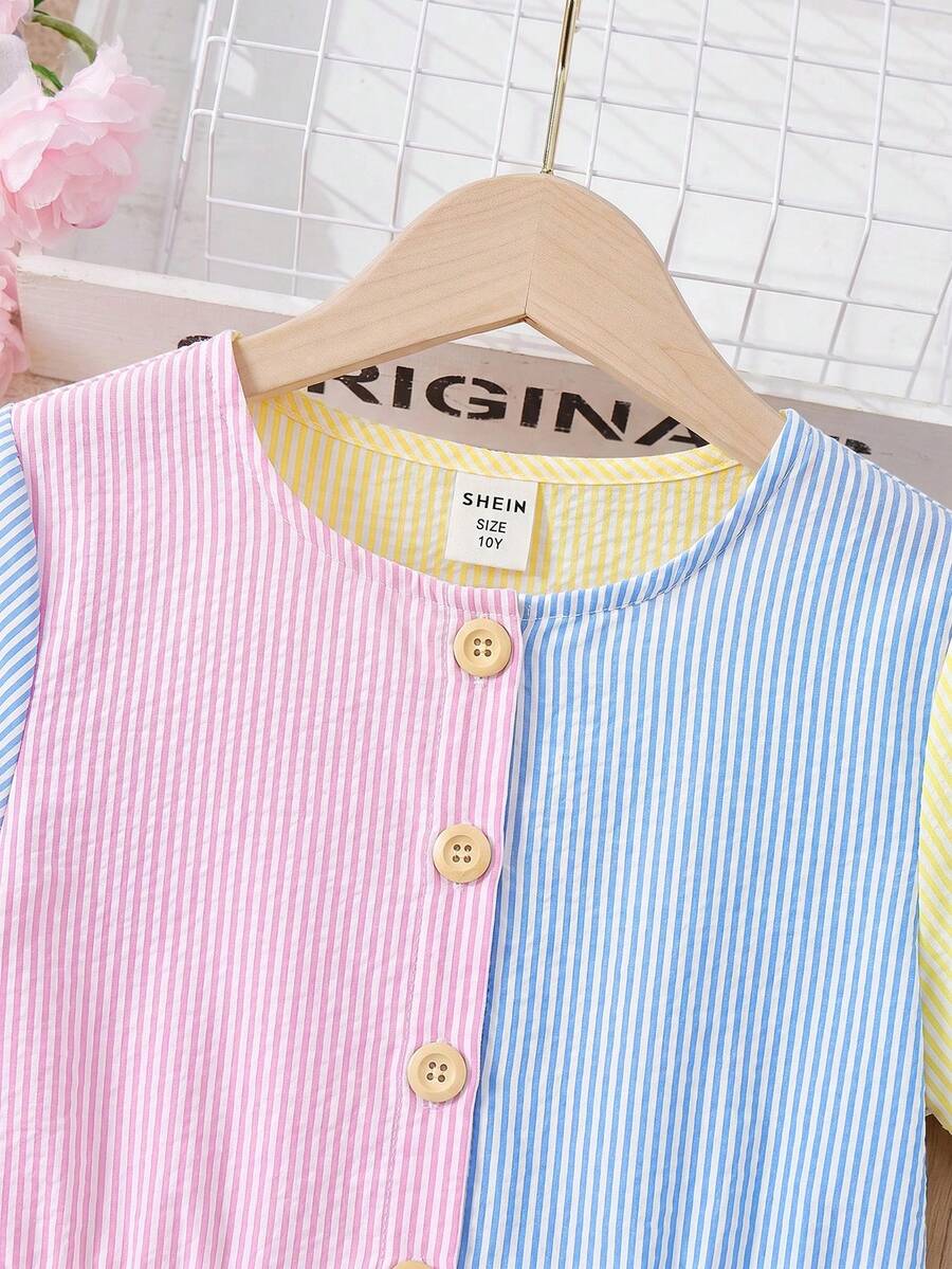 Tween girls casual colorblock short sleeve dress featuring a round neck, high waist flared hem, and button-front details.