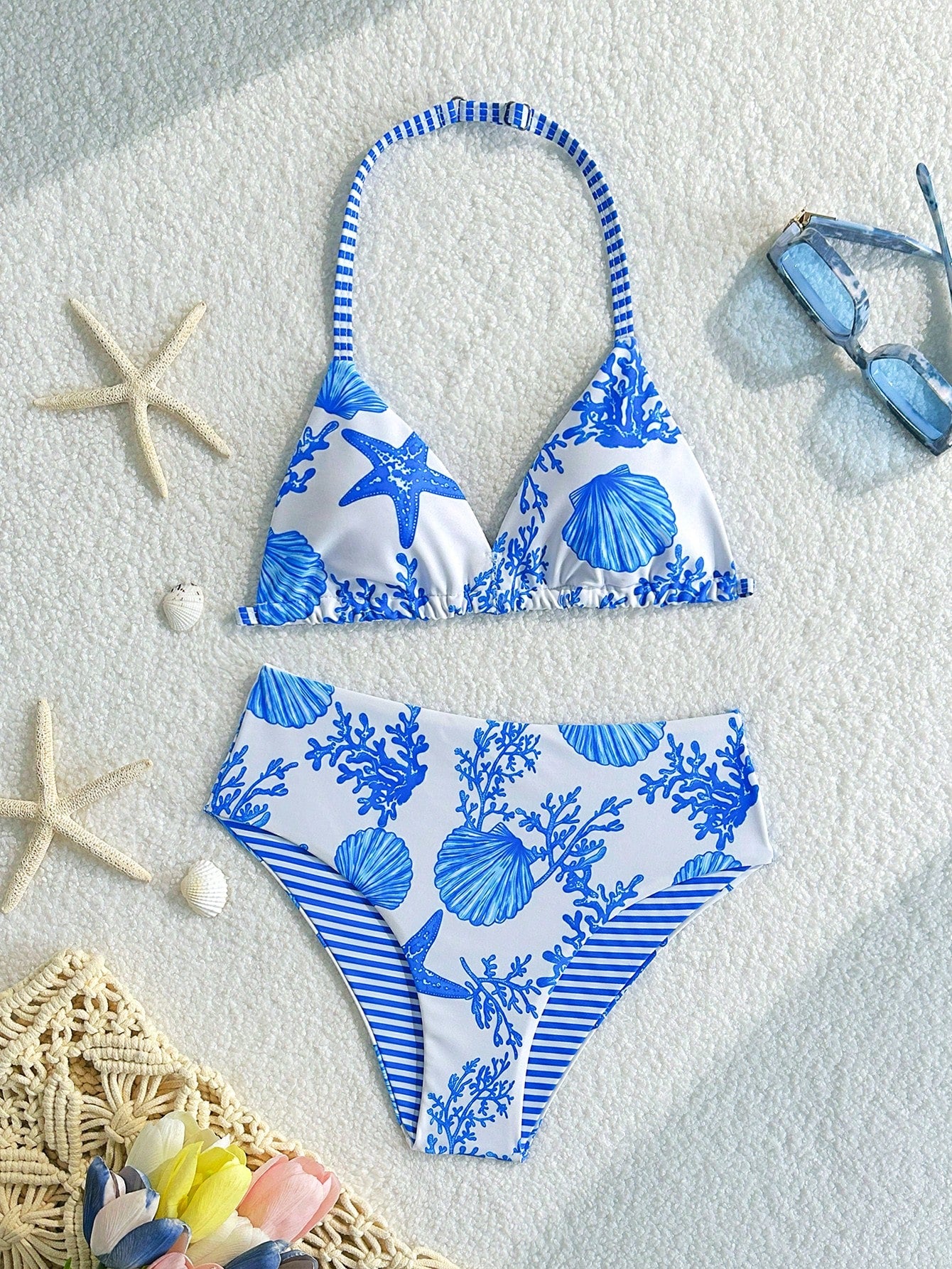 Tween Girls Bikini Sets, White Base With Blue Ocean Element Print, High Elasticity Soft Fabric, Halter Neck Triangle Top And High Waist Triangle Bottoms, Blue And White Striped Halter Design, Suitable For Tween Girls Swimming, Beach, Photography, Summer