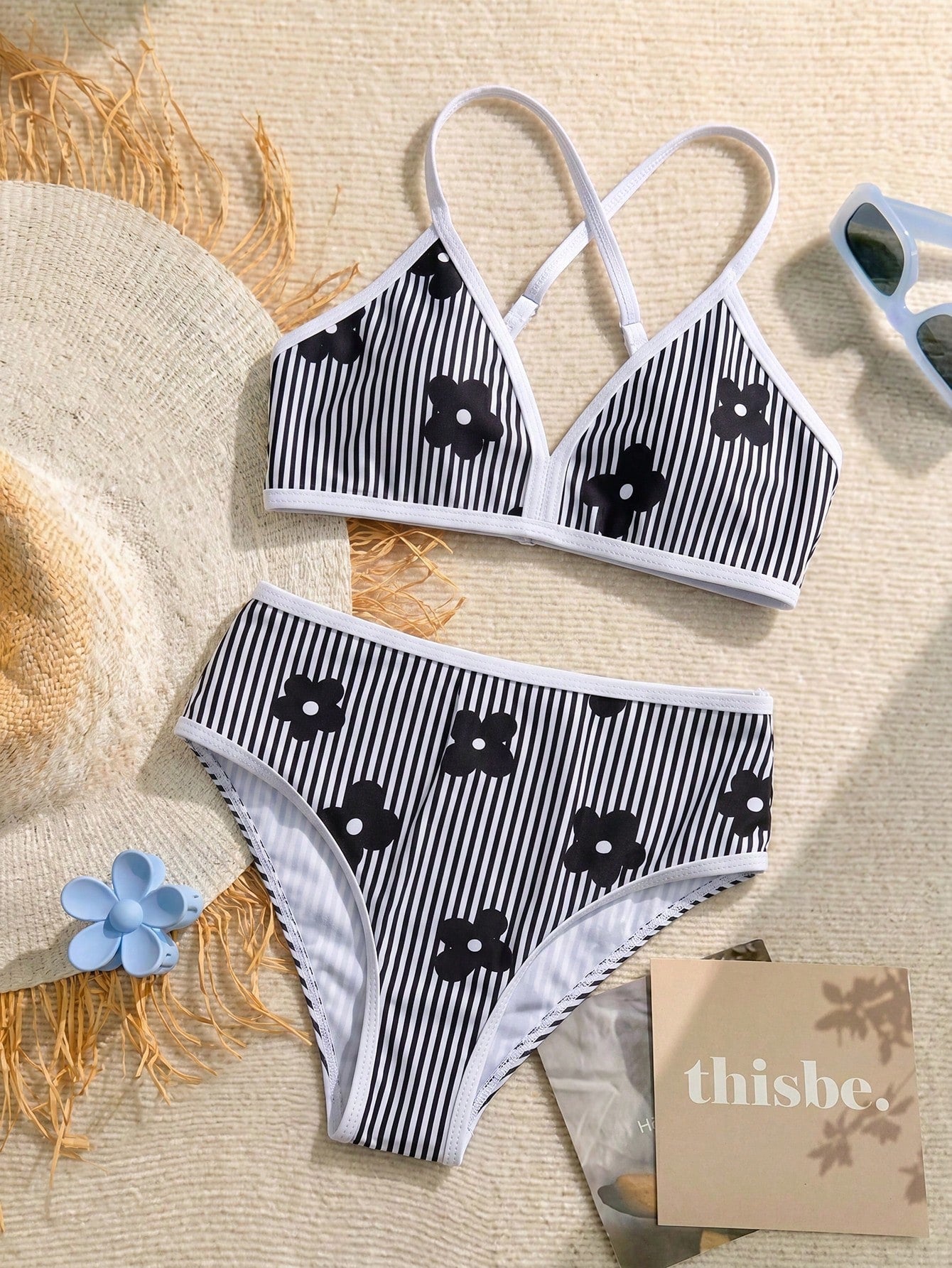 Tween girls green colorblock two-piece bikini set with spaghetti straps, sleeveless wireless top, and lined mid-waist bottoms for beach vacation wear