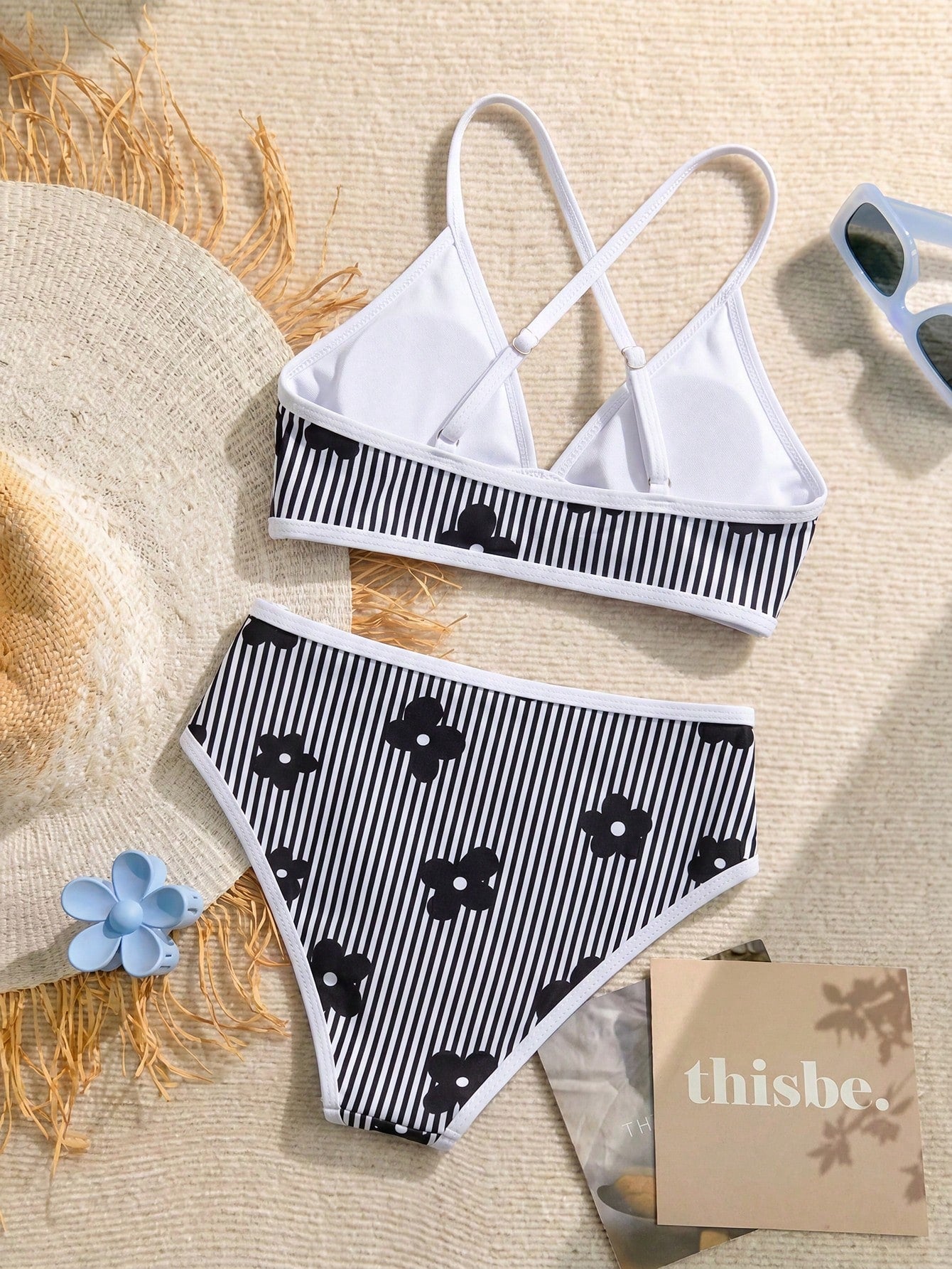 Tween girls green colorblock two-piece bikini set with spaghetti straps, sleeveless wireless top, and lined mid-waist bottoms for beach vacation wear