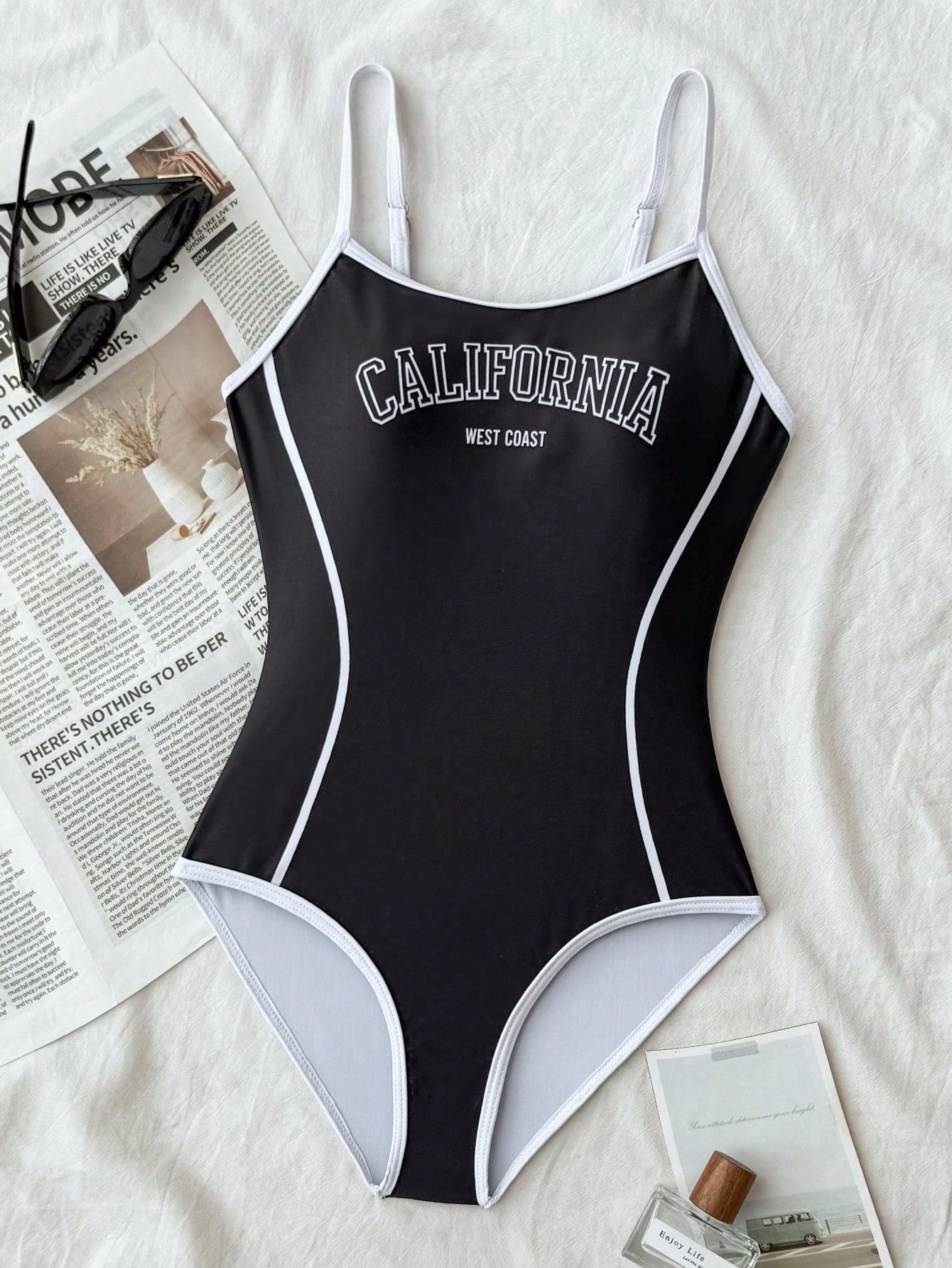 Tween Girls' Black & White Contrast Color One-Piece Swimsuit, Minimalist One-Piece Swimwear For Beach Vacation