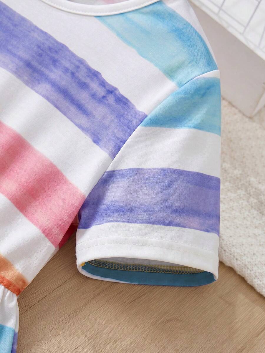 Tween girls casual colorblock short sleeve dress featuring a round neck, high waist flared hem, and button-front details.
