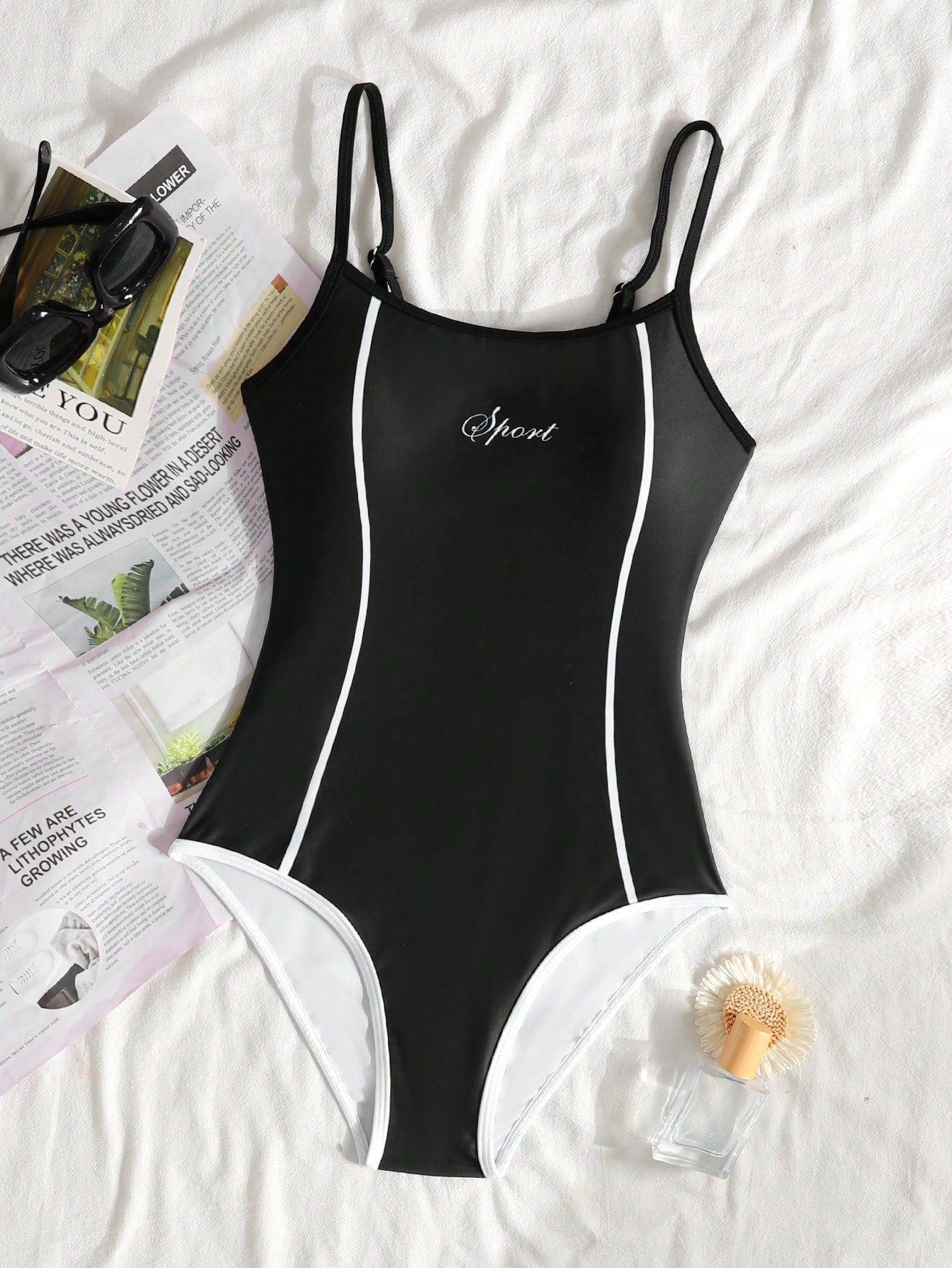 Tween Girls' Black & White Contrast Color One-Piece Swimsuit, Minimalist One-Piece Swimwear For Beach Vacation