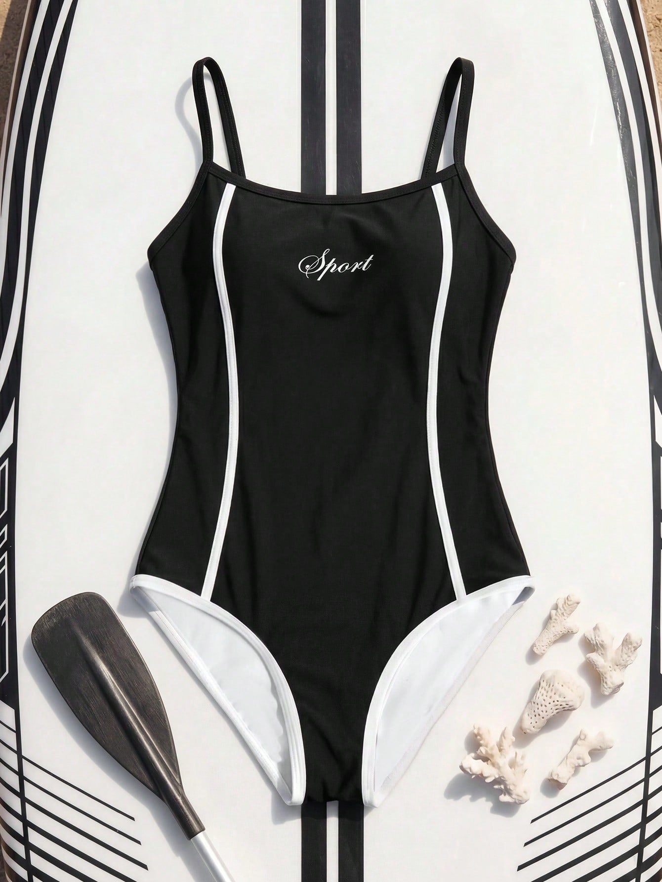 Tween Girls' Black & White Contrast Color One-Piece Swimsuit, Minimalist One-Piece Swimwear For Beach Vacation