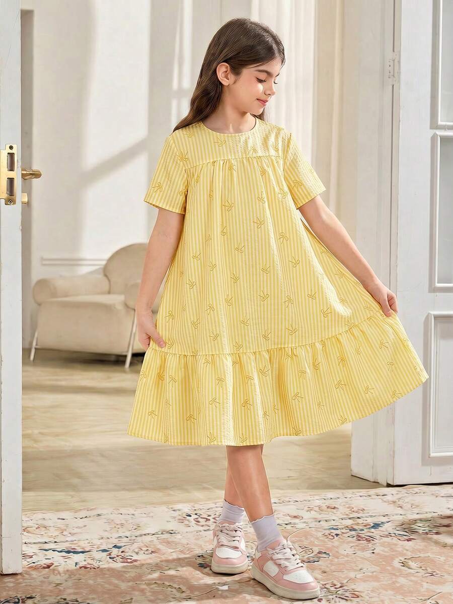 Tween girls casual black and white striped short sleeve smock dress with round neck and flounce hem