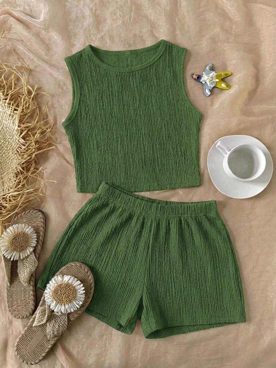Tween girls black rib-knit round neck slim fit top and textured shorts casual summer set.