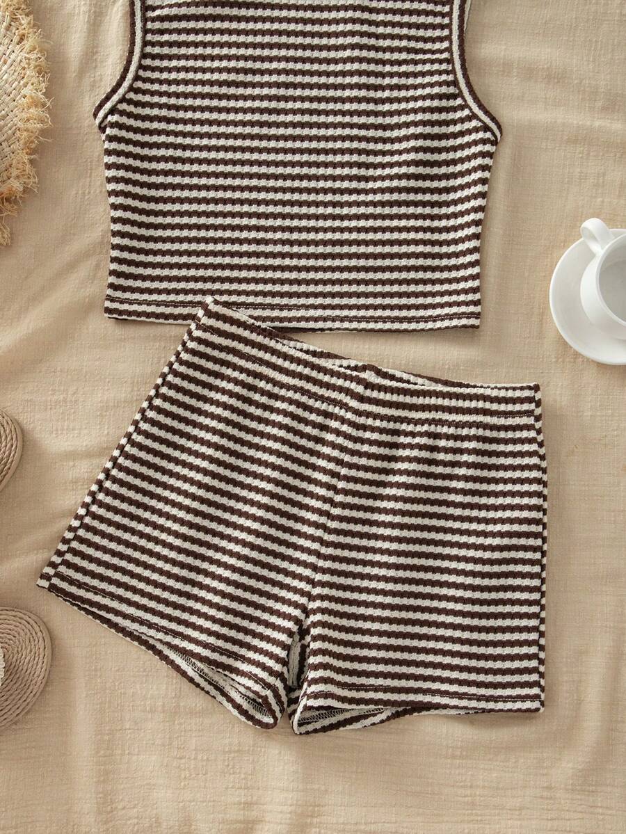 Tween girls black rib-knit round neck slim fit top and textured shorts casual summer set.