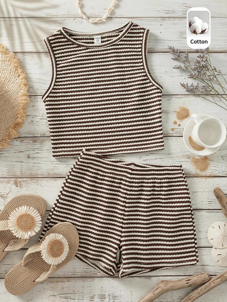 Tween girls black rib-knit round neck slim fit top and textured shorts casual summer set.