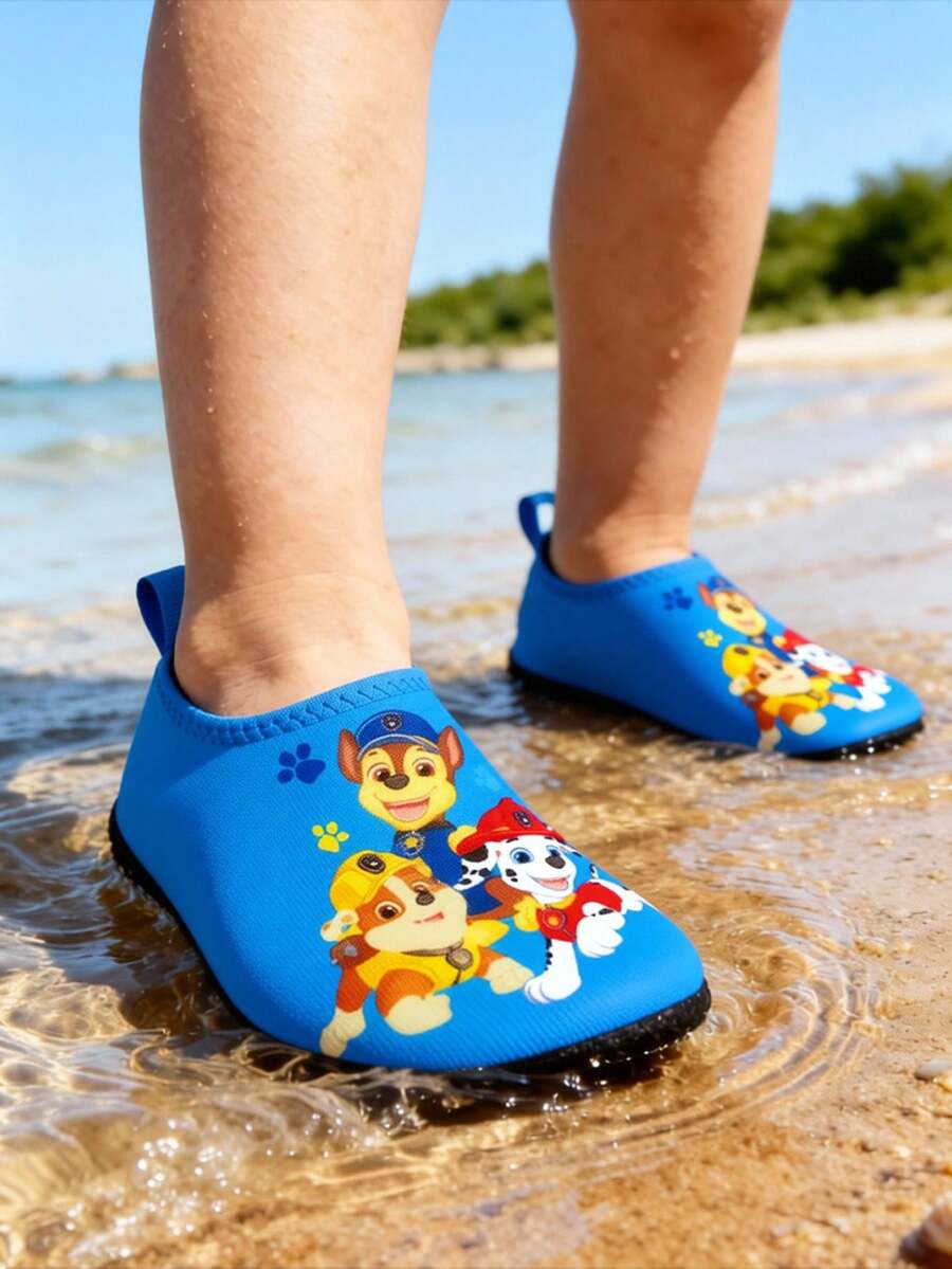 Girls cartoon pattern non-slip water shoes with slip-on closure and durable TPR outsole for beach and outdoor sports.