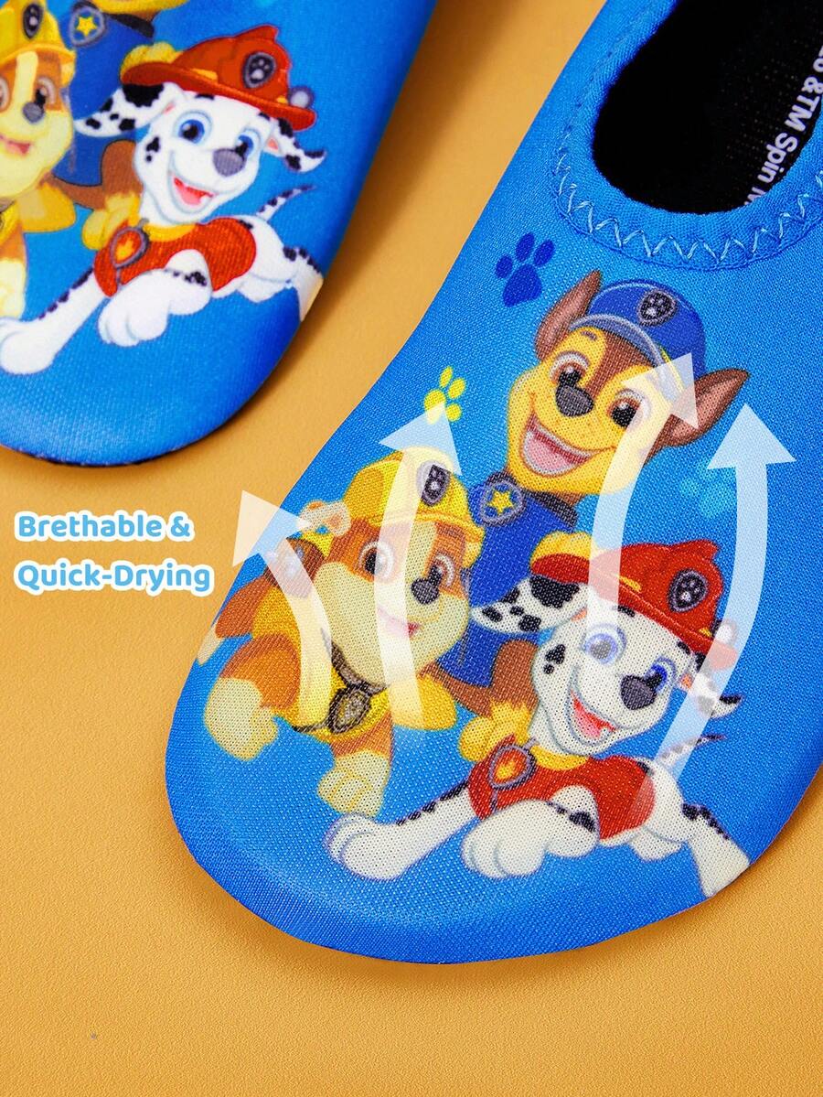 Girls cartoon pattern non-slip water shoes with slip-on closure and durable TPR outsole for beach and outdoor sports.