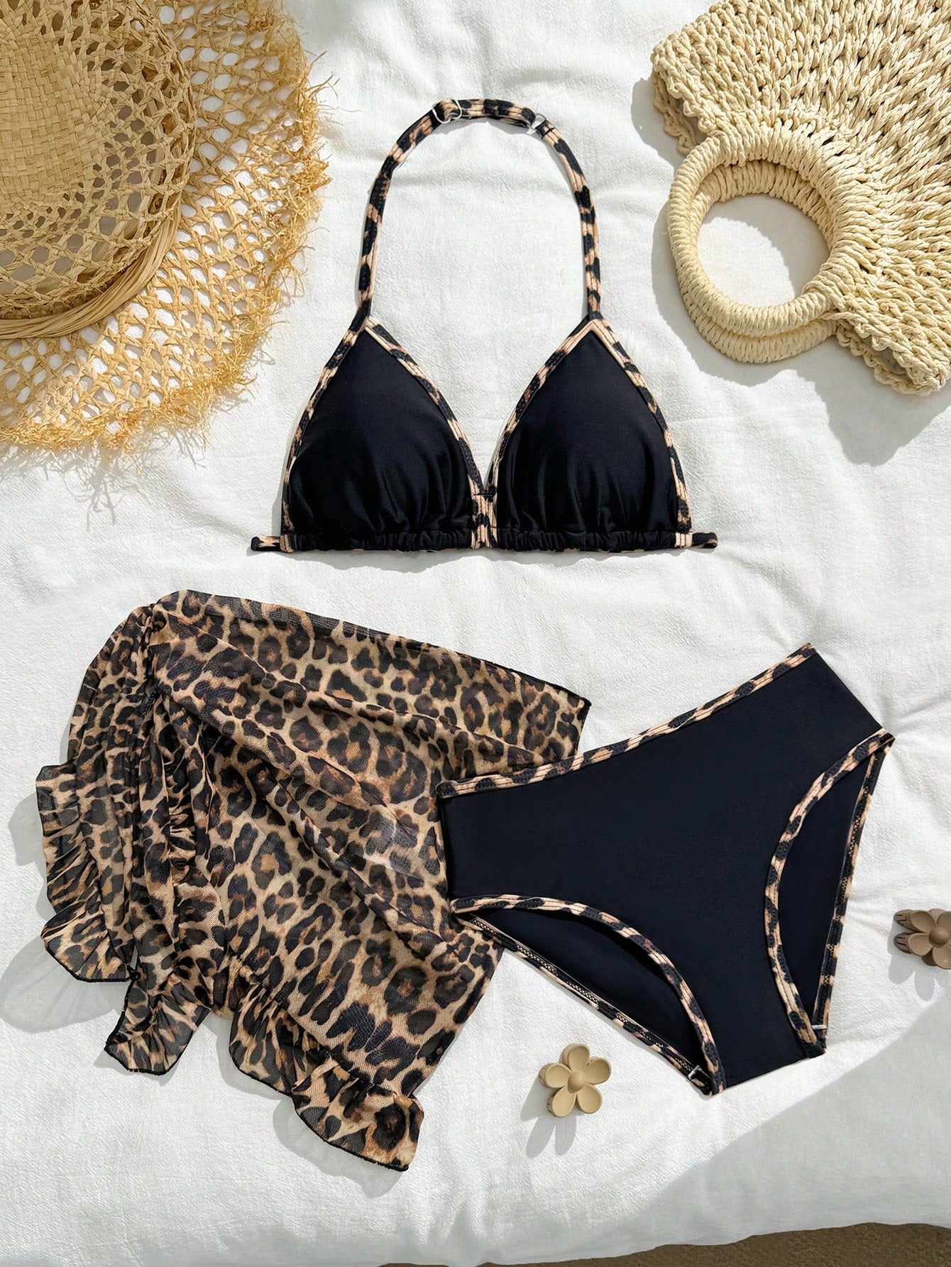 Cute Girls' Ditsy Floral Triangle Bikini Set (Print Randomly)