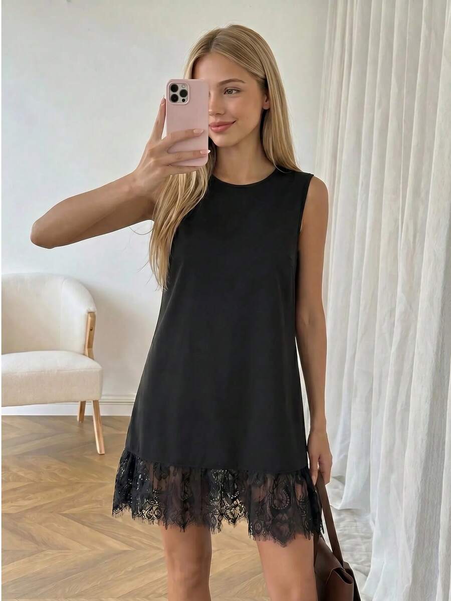 Tween girls casual leopard print smock mini dress featuring a round neck and flounce ruffle hem.