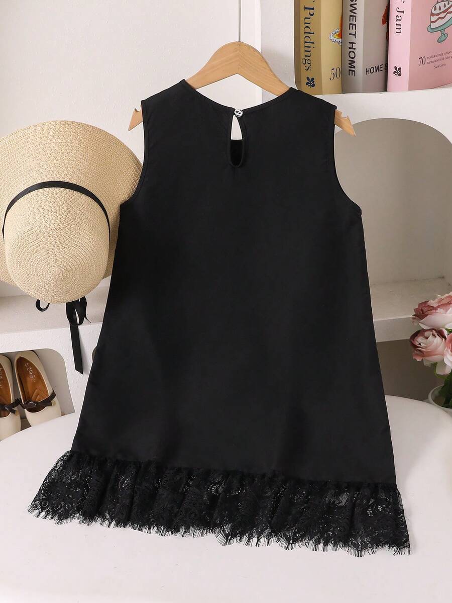 Tween girls casual leopard print smock mini dress featuring a round neck and flounce ruffle hem.