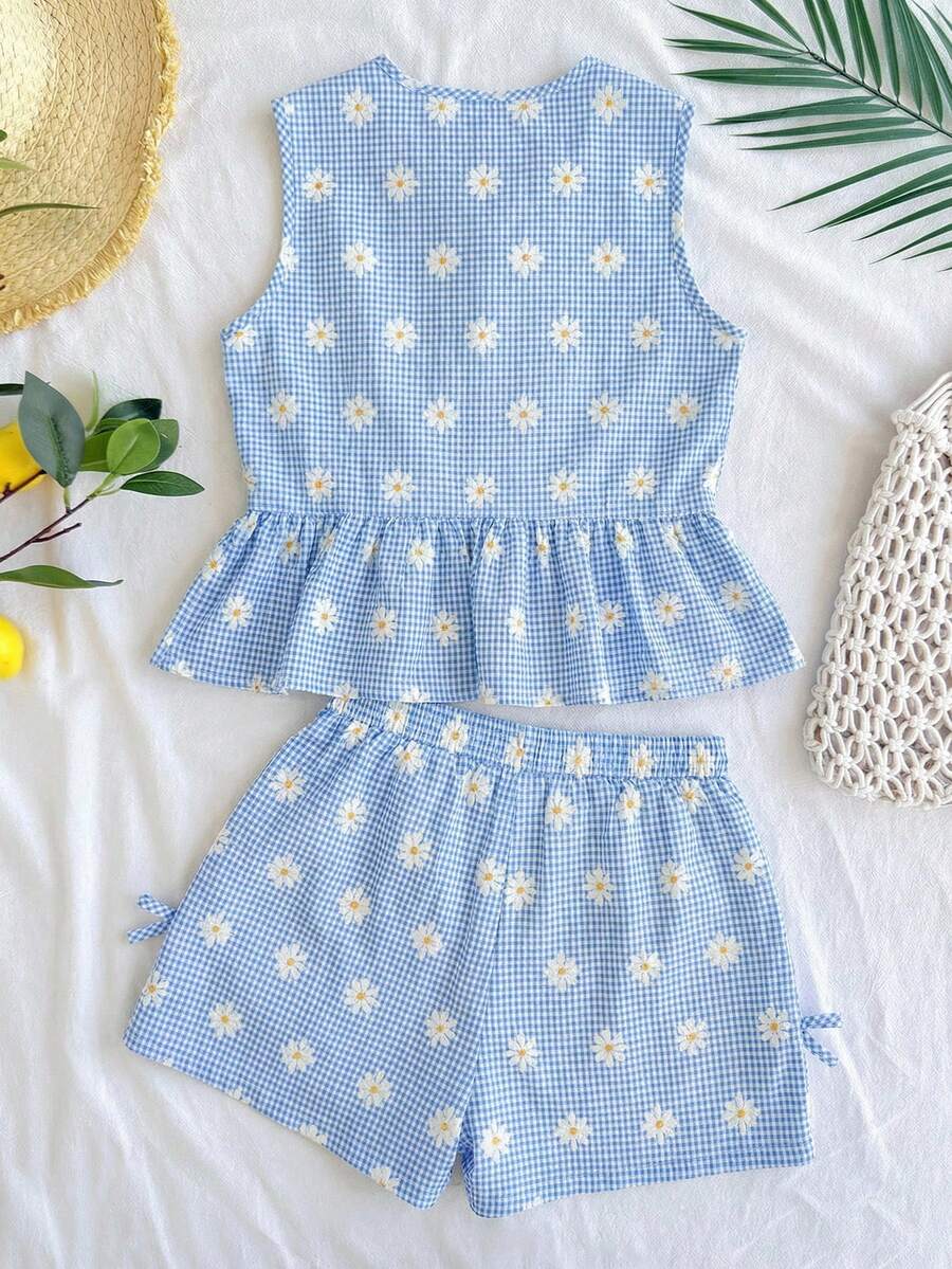 Tween girls green and white striped 2-piece summer set featuring a sleeveless bowknot ruffle crop top and casual shorts.