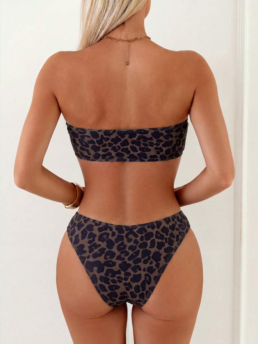 Multicolor 2-piece women's bandeau bikini swimsuit set featuring high-waist bottoms and a backless wireless top with textured striped pattern.